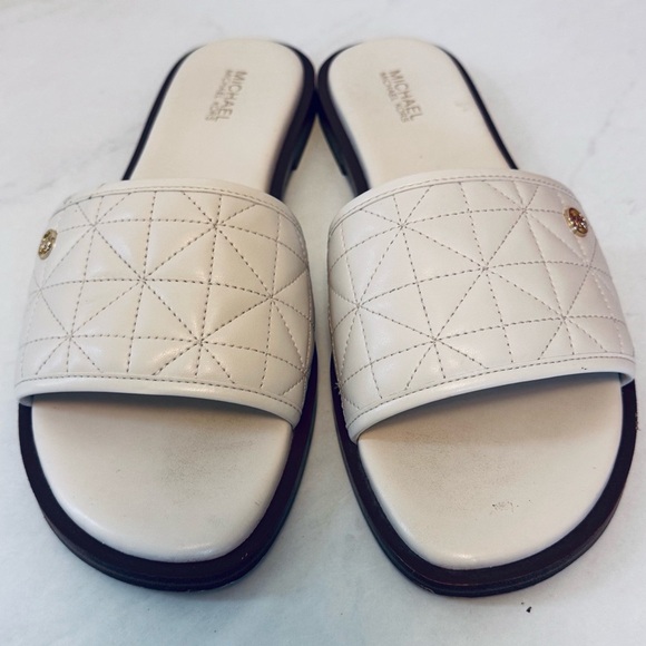 Michael Kors Women's Ivory Quilted Faux Leather Slide Sandals - Picture 7 of 7